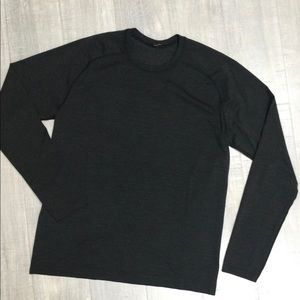 Men’s Lulu Lemon Long Sleeve Shirt…